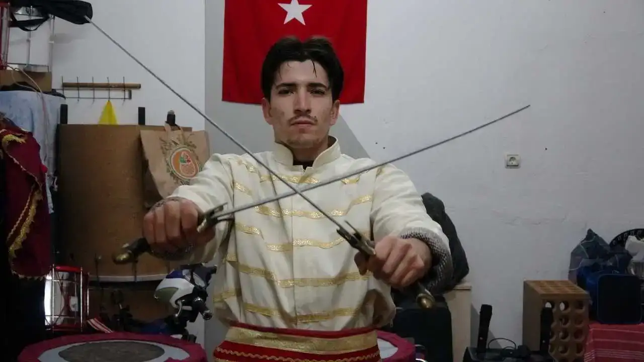 Isparta’nın Genç Mehteranı Sosyal Medyayı Salladı! 4